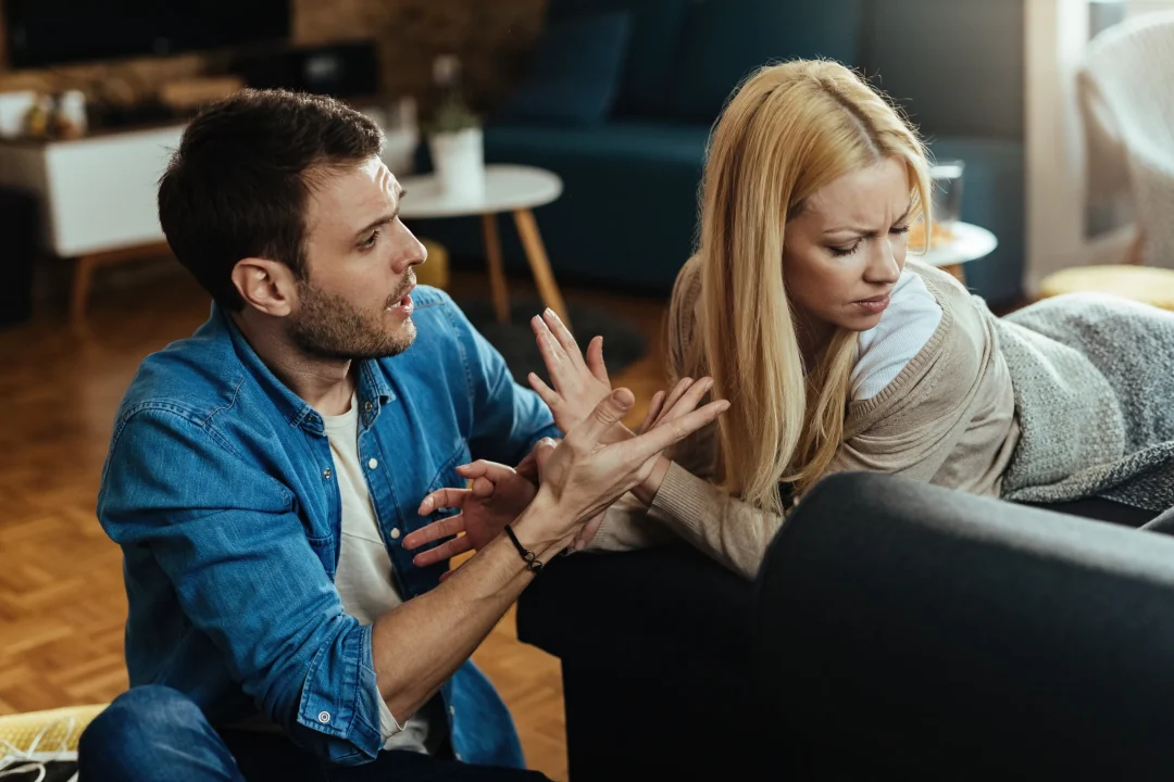 Ritos de separación: su papel simbólico en la búsqueda del equilibrio y la claridad en las relaciones amorosas
