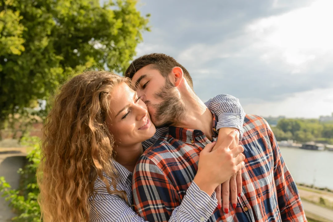 Frases, mensajes y respuestas sugeridas para conversaciones de primer contacto y reencuentro